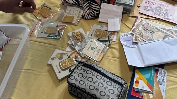 KPK Geledah Rumah Persembunyian Terkait Suap Bea Cukai, Belasan Juta Dolar AS Disita