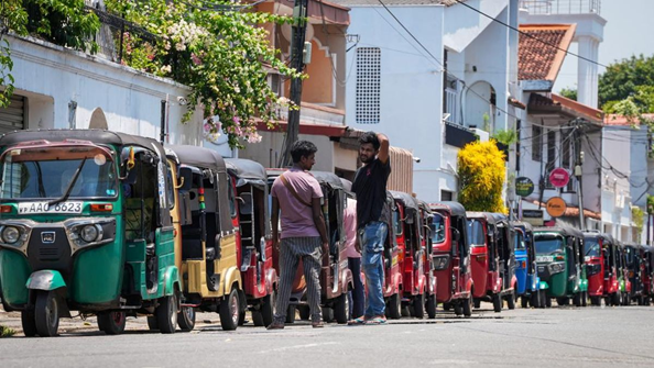 Dihantam Krisis BBM, Pakistan Terapkan WFH dan Belajar Daring, Sri Lanka Jadikan Rabu Libur Nasional