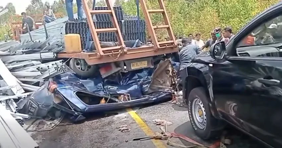 Tiga Anggota Keluarga dari Riau Tewas Ditabrak Truk Mundur di Jalur Menuju Danau Toba