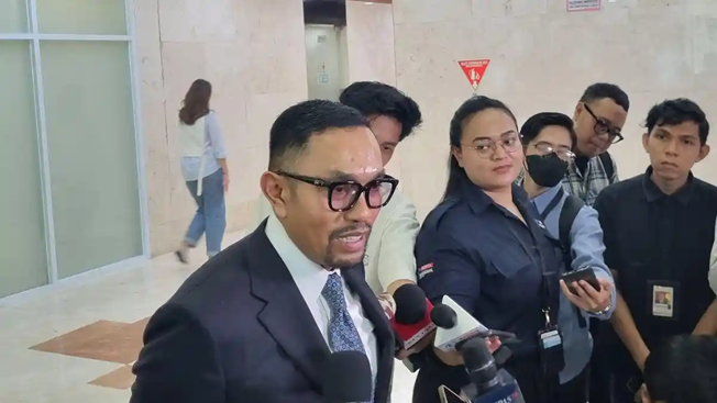 Ngaku Pegawai KPK untuk Urus Perkara, 4 Orang Berhasil Peras Anggota DPR Ahmad Sahroni Rp300 Juta