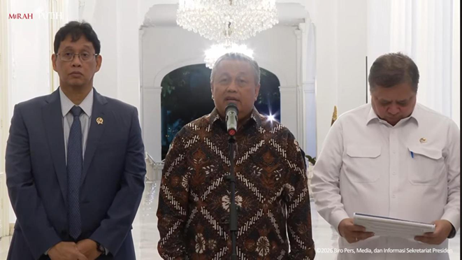 Rupiah Tembus Rp17.424, Beli Dolar Dibatasi Cuma USD50 Ribu Sebulan