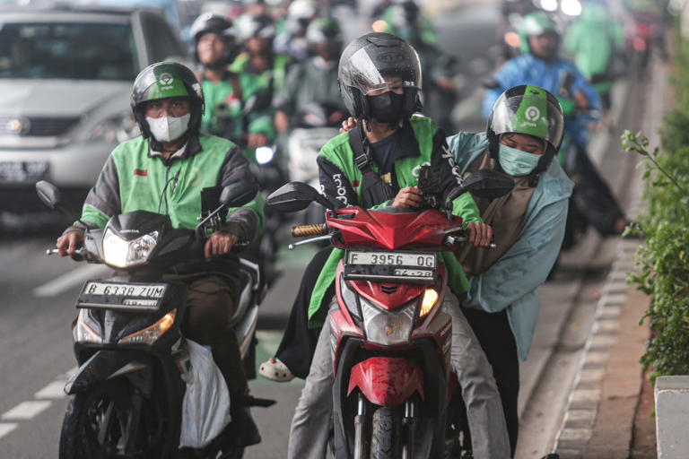 Gojek dan Grab Patuhi Perpres 27/2026 yang Pangkas Potongan Aplikator Ojol Jadi 8 Persen