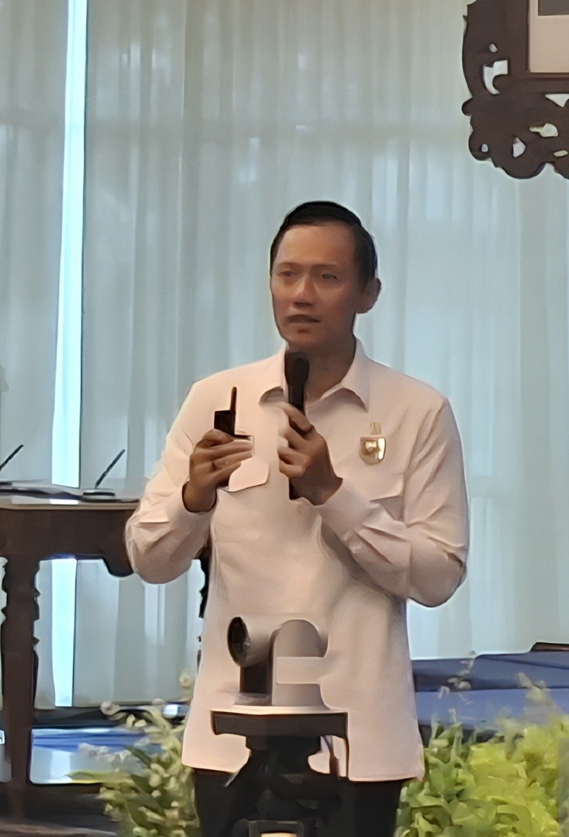 Menko AHY: Tanggul Laut Pantura Lindungi 115 Ribu Hektare Sawah dari Intrusi Air Laut